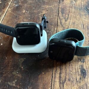 T-Mobile Smartwatch Set with Black and blue Bands